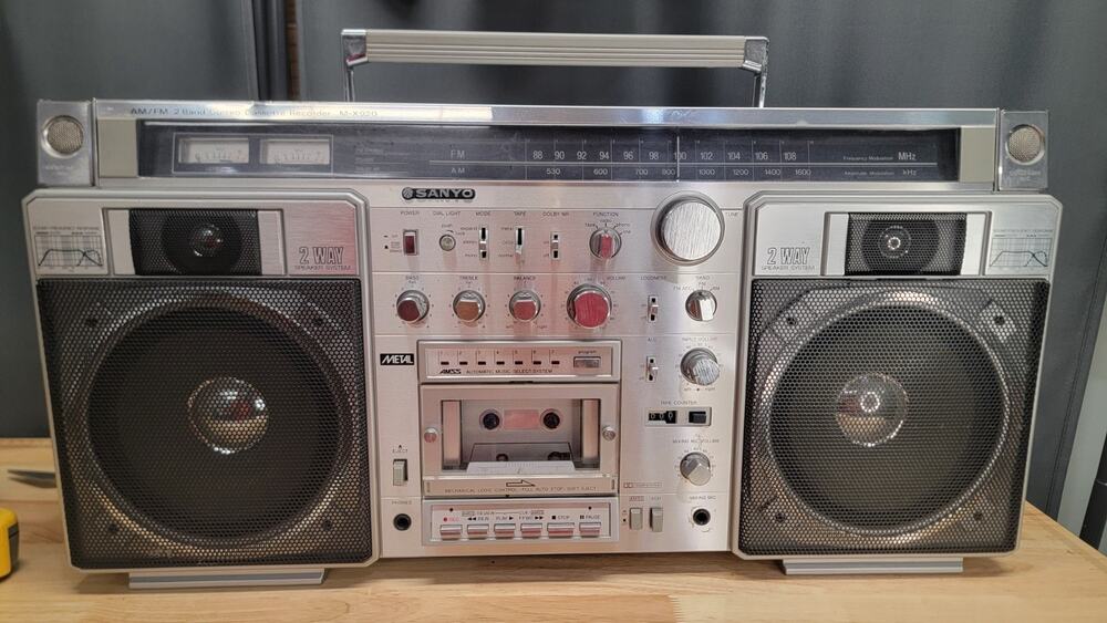 SANYO M X 920 K (M-X920K) Vintage Boombox OWN A CLASSIC!